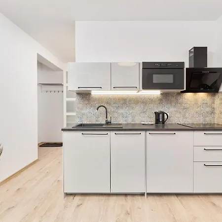 Ksiecia Witolda 32 By Renters *